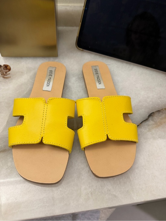 Steve Madden Shoes - Steve Madden Yellow Leather Slide Sandals